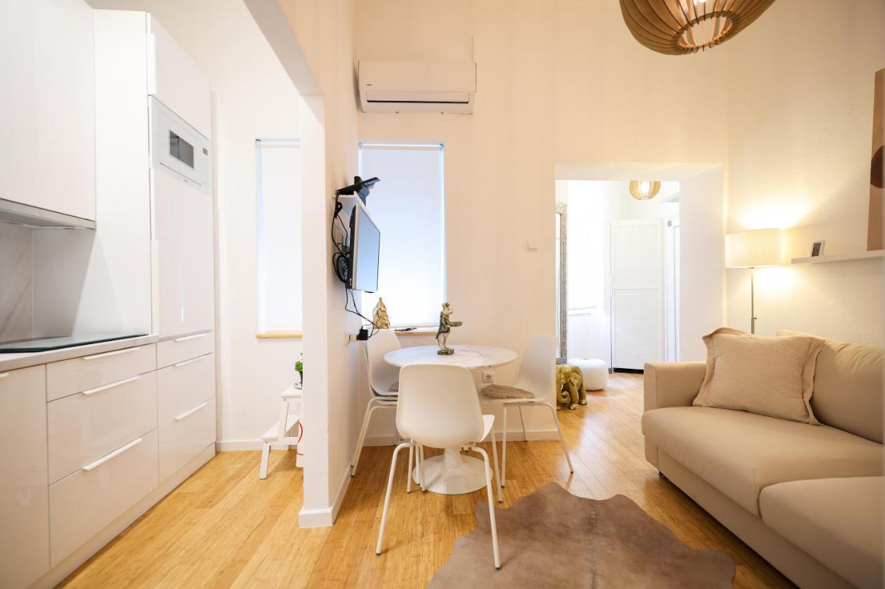 Iadra Apartment In City Center Zára Kültér fotó